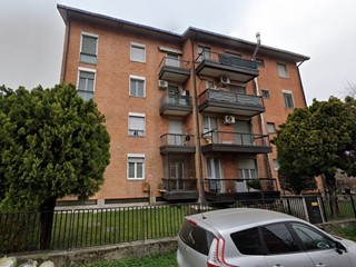 Quadrilocale in Vendita a Meda, 87'750&euro;, 83 m², con Box