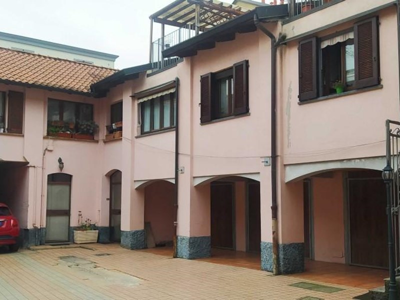 Quadrilocale in Vendita a Monza, 127'500&euro;, 132 m²