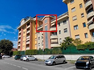 Trilocale in Vendita a Vanzago, 105'525&euro;, 94 m², con Box