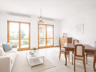 Appartamento in Vendita a Roma, zona Tor De' Cenci, 255'000&euro;, 123 m², con Box