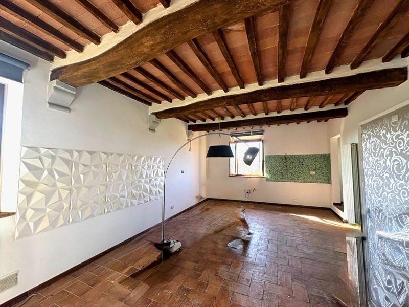 Bilocale in Vendita a Cascina, 140'000&euro;, 70 m²