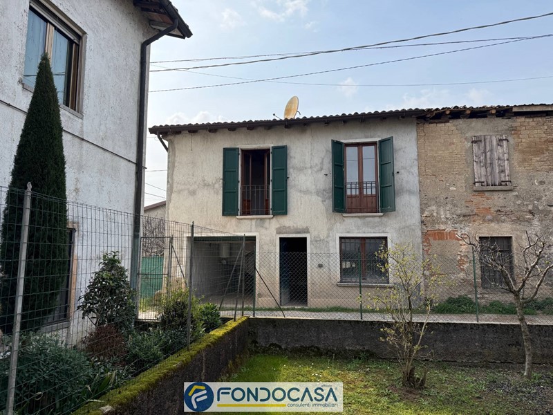 Trilocale in Vendita a Cazzago San Martino, 75'000&euro;, 62 m²