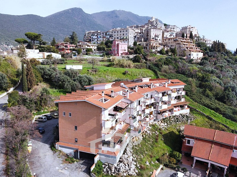 Quadrilocale in Vendita a Palombara Sabina, 169'000&euro;, 135 m²