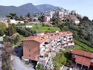 Quadrilocale in Vendita a Palombara Sabina, 169'000&euro;, 135 m²