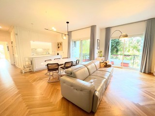 Quadrilocale in Vendita a Pescara, 700'000&euro;, 140 m²