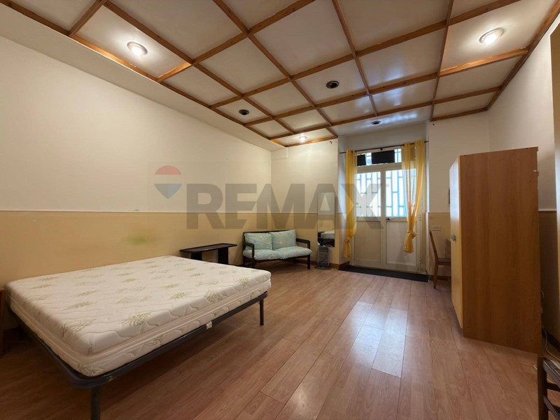 Trilocale in Vendita a Catania, 87'000&euro;, 74 m²
