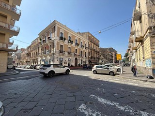 Trilocale in Vendita a Catania, 87'000&euro;, 74 m²