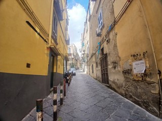Appartamento in Vendita a Napoli, 275'000&euro;, 100 m²