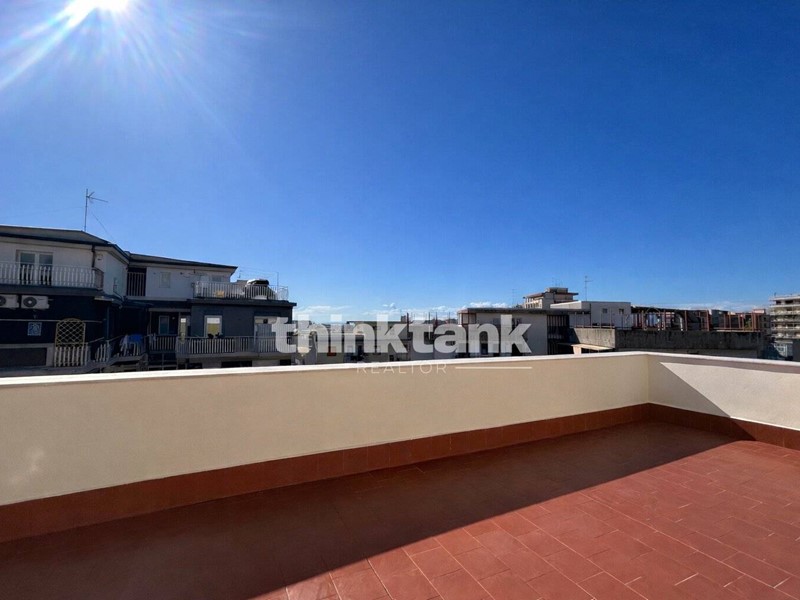 Attico in Vendita a Catania, 210'000&euro;, 100 m²