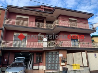 Attico in Vendita a Mascalucia, 110'000&euro;, 158 m²