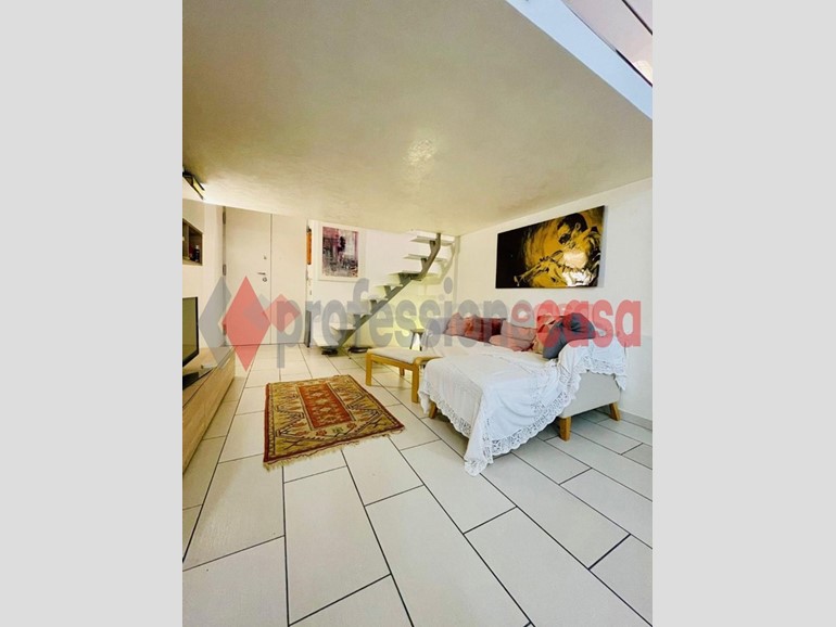 Bilocale in Vendita a Salerno, 180'000&euro;, 60 m²