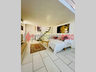 Bilocale in Vendita a Salerno, 180'000&euro;, 60 m²