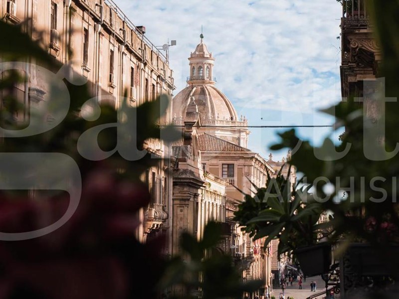 Appartamento in Vendita a Catania, 430'000&euro;, 175 m²