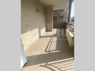 Quadrilocale in Affitto a Barletta, 700&euro;, 130 m²