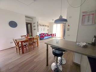 Trilocale in Vendita a San Clemente, 245'000&euro;, 120 m², con Box