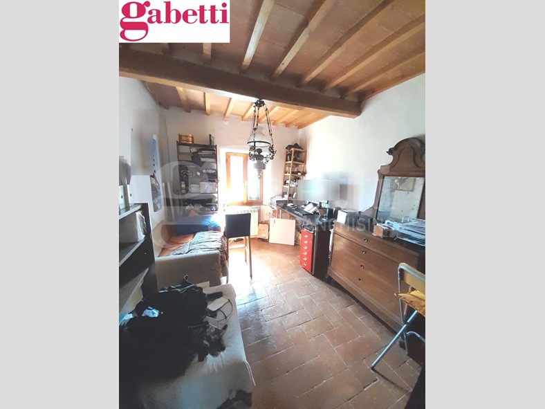 Quadrilocale in Vendita a Casole d'Elsa, 85'000&euro;, 75 m²