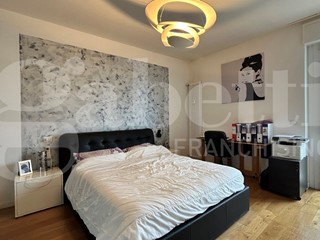 Trilocale in Vendita a Bologna, 250'000&euro;, 110 m², con Box