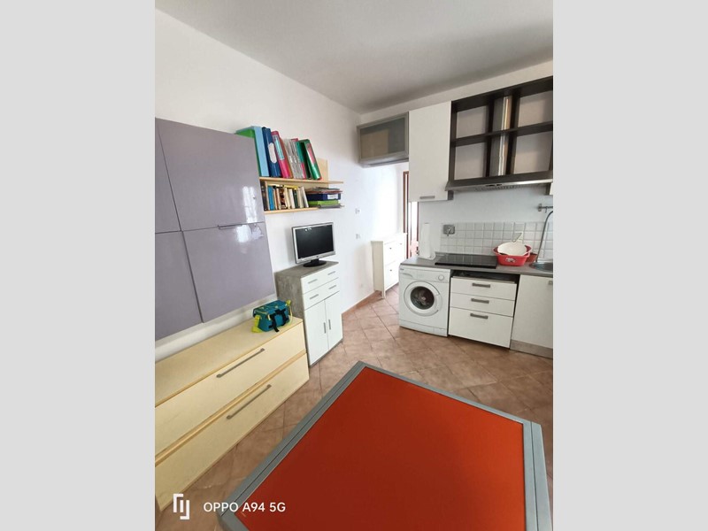 Monolocale in Vendita a Genova, zona Sestri Ponente, 45'000&euro;, 35 m², arredato