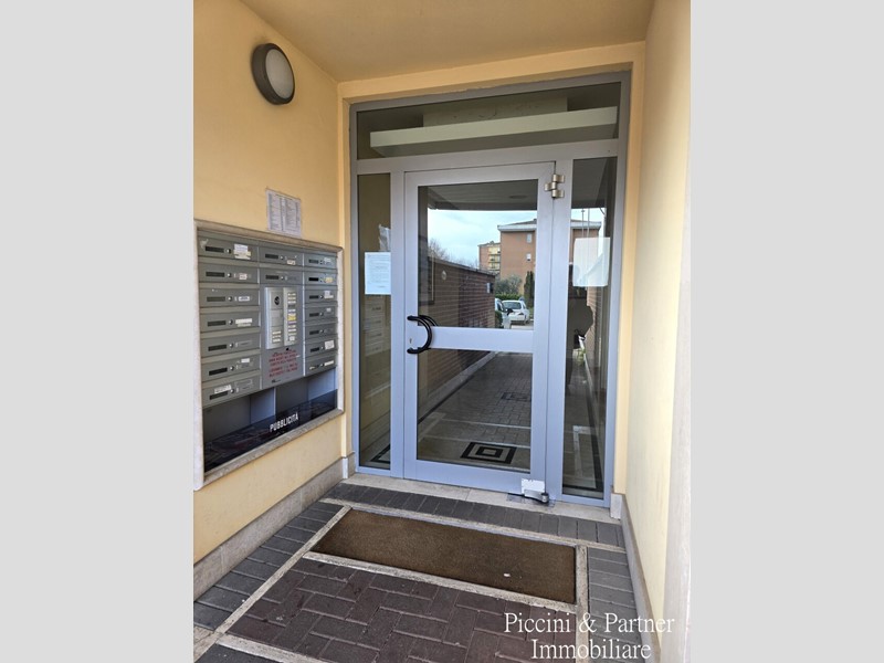 Quadrilocale in Vendita a Perugia, zona Castel Del Piano, 165'000&euro;, 91 m², con Box