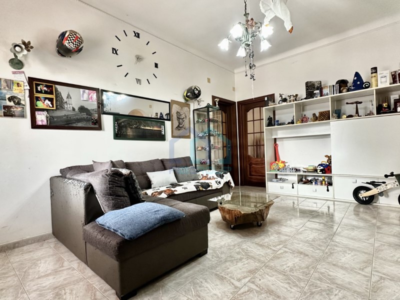 Appartamento in Vendita a Quiliano, 155'000&euro;, 94 m²