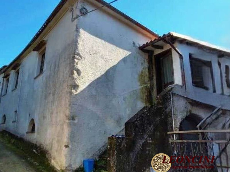 Appartamento in Vendita a Licciana Nardi, 24'740&euro;, 169 m²
