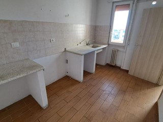 Quadrilocale in Vendita a Rosignano Marittimo, zona Rosignano Solvay, 120'000&euro;, 90 m²