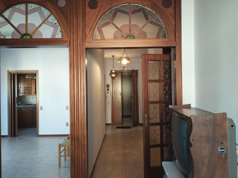 Appartamento in Vendita a Vinci, zona Sovigliana, 240'000&euro;, 110 m², con Box