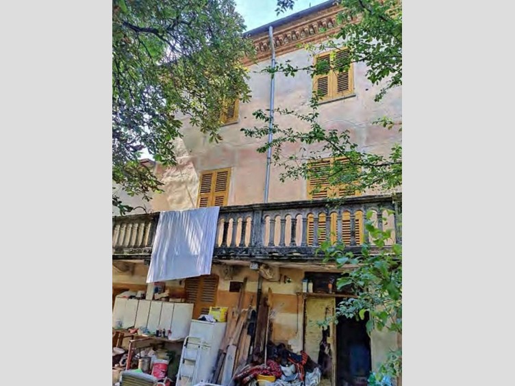 Appartamento in Vendita a Lerma, 46'800&euro;, 207 m²