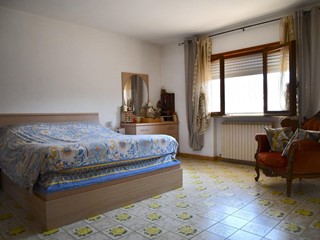 Appartamento in Vendita a Formia, 100'000&euro;, 96 m², arredato