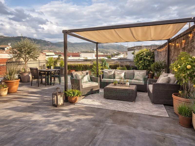 Quadrilocale in Vendita a Caserta, 275'000&euro;, 145 m²