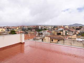 Appartamento in Vendita a Belpasso, 129'000&euro;, 245 m²