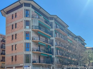 Bilocale in Vendita a Verona, 185'000&euro;, 50 m²