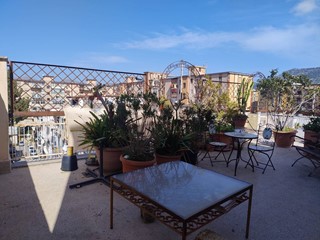 Attico in Vendita a Palermo, 225'000&euro;, 109 m²