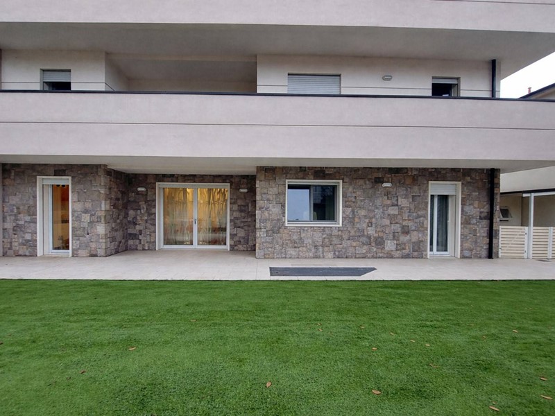 Quadrilocale in Vendita a Bologna, 484'000&euro;, 121 m²