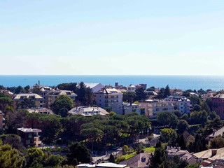 Appartamento in Vendita a Genova, 665'000&euro;, 145 m²