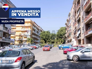 Quadrilocale in Vendita a Catania, 78'000&euro;, 110 m²