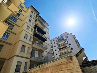 Appartamento in Vendita a Palermo, 255'000&euro;, 127 m²