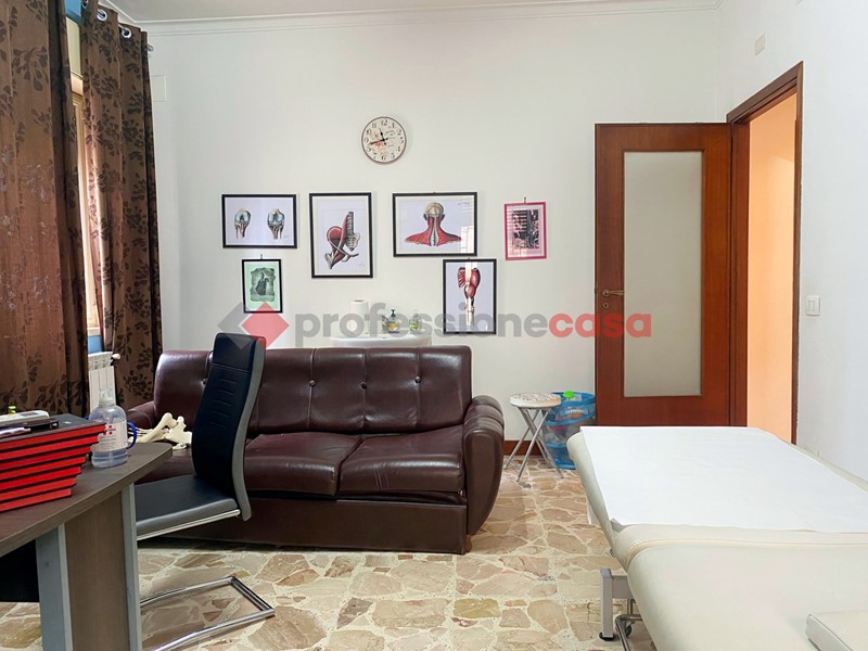 Appartamento in Vendita a Catania, 250'000&euro;, 150 m²