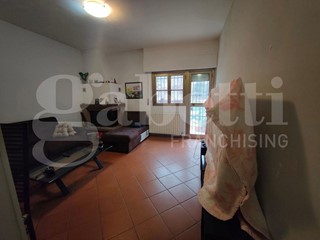Quadrilocale in Vendita a Serravalle di Chienti, 42'000&euro;, 92 m²
