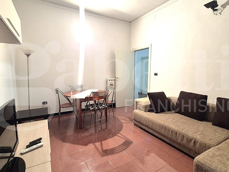 Quadrilocale in Affitto a Bari, 1'000&euro;, 115 m², arredato