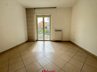 Trilocale in Vendita a San Salvo, 142'000&euro;, 75 m², con Box