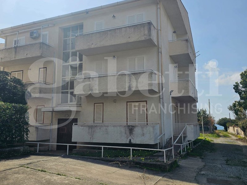 Bilocale in Vendita a Sangineto, 97'000&euro;, 45 m², arredato