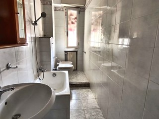 Bilocale in Vendita a Beinasco, 79'000&euro;, 60 m², arredato