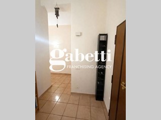 Trilocale in Vendita a Roma, 249'000&euro;, 77 m²