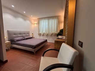 Trilocale in Affitto a Palermo, 1'800&euro;, 130 m², arredato