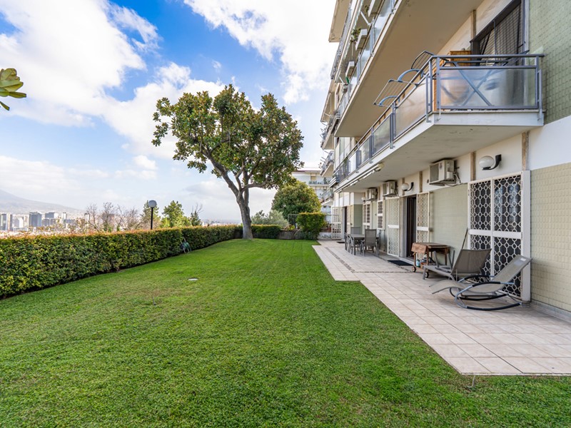 Appartamento in Vendita a Napoli, 820'000&euro;, 135 m²