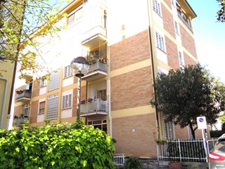 Quadrilocale in Vendita a Roma, 350'000&euro;, 130 m²