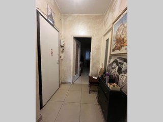 Bilocale in Vendita a Torino, zona lingotto mercati generali, 100'000&euro;, 53 m²