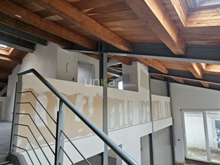 Appartamento in Vendita a Jesi, 135'000&euro;, 200 m²