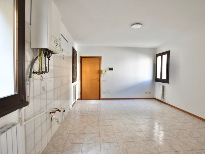 Bilocale in Vendita a San Pietro in Casale, 79'000&euro;, 55 m²